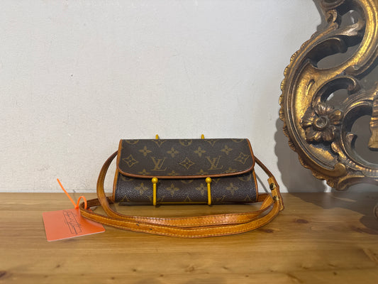 Louis Vuitton Pochette Twin