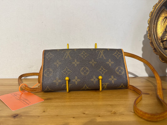 Louis Vuitton Pochette Twin