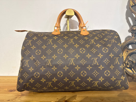 Louis Vuitton Speedy 40