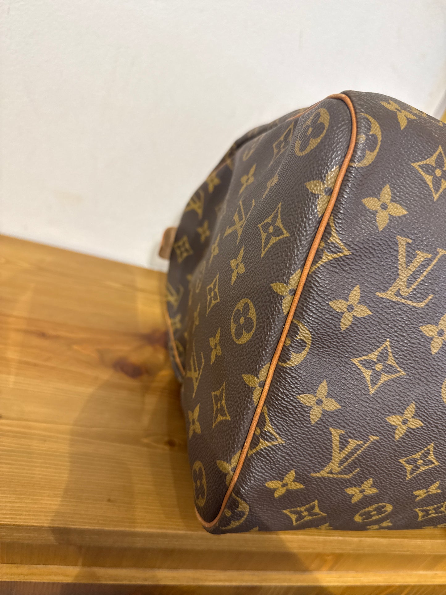 Louis Vuitton Speedy 40