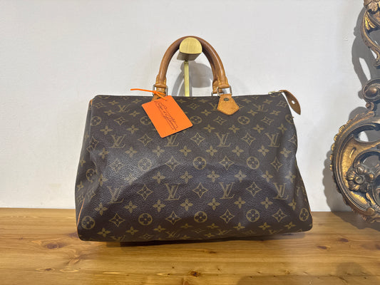 Louis Vuitton Speedy 35