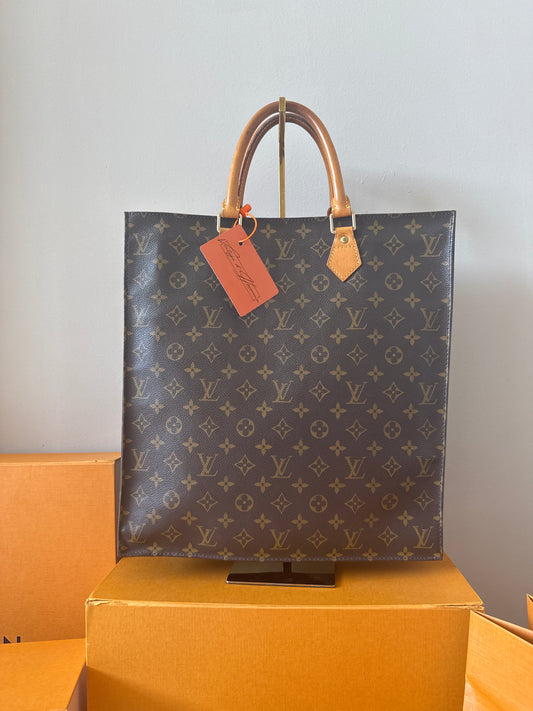 Louis Vuitton Sac Plat
