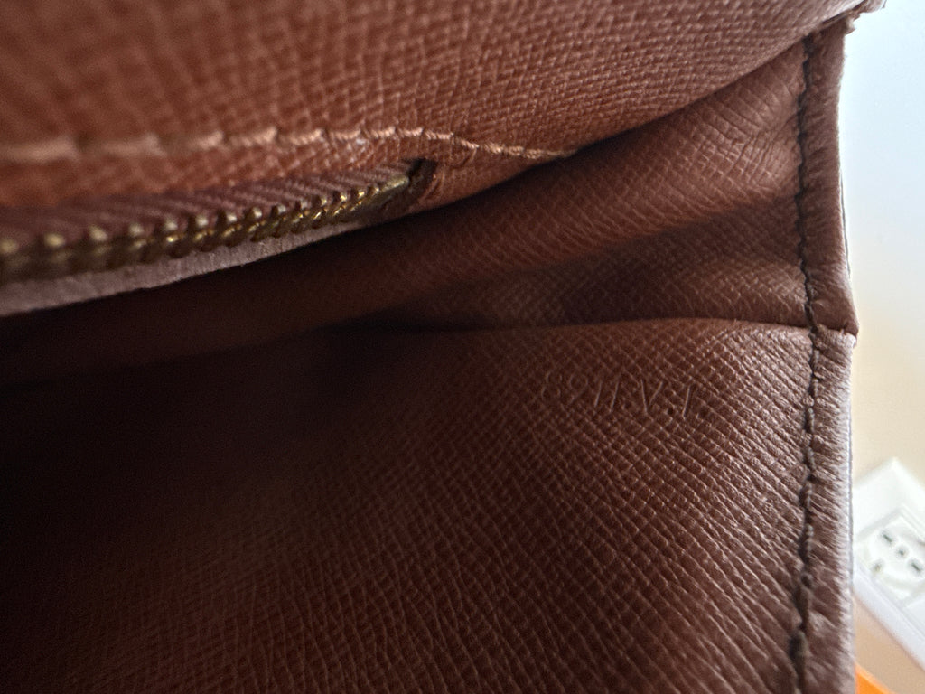 Louis Vuitton Chantilly PM