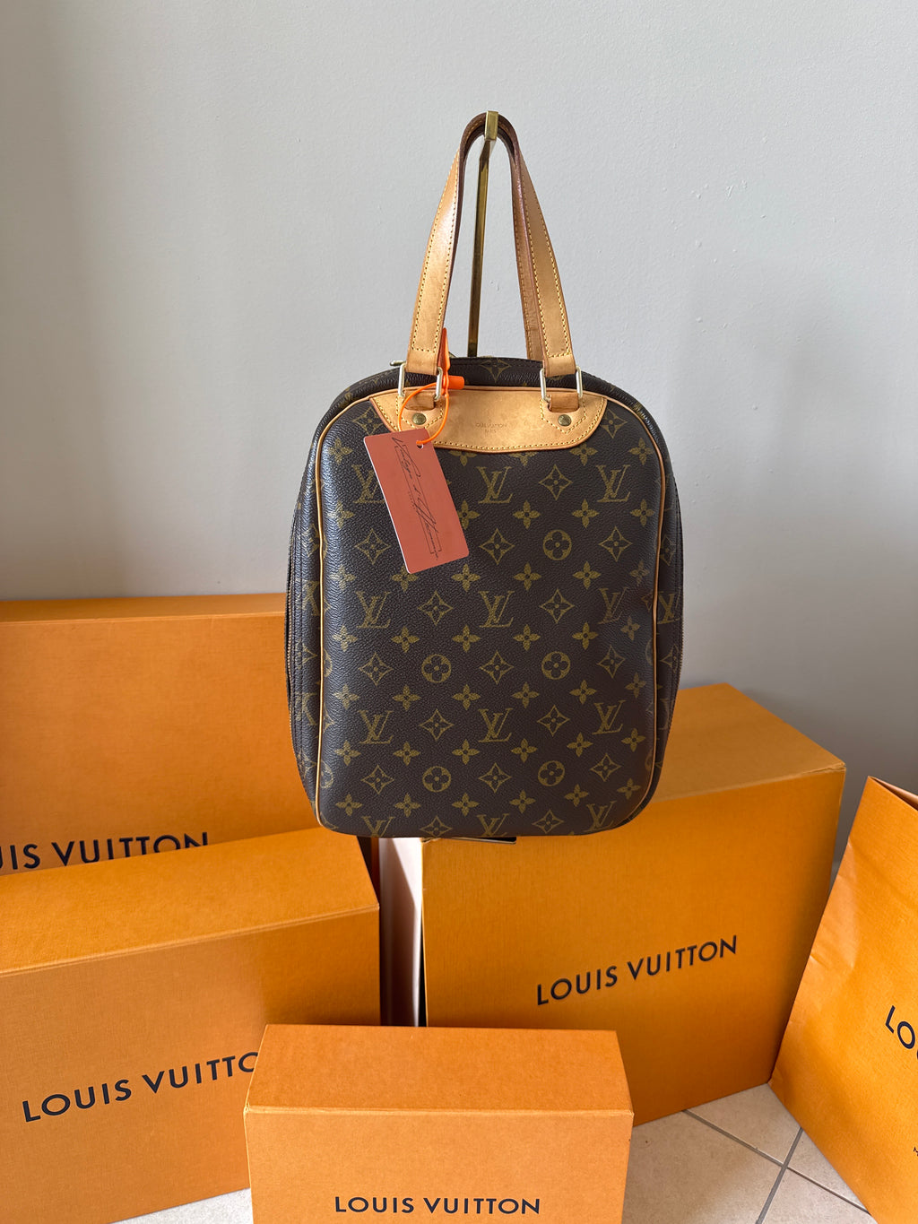 Louis Vuitton EXcursion