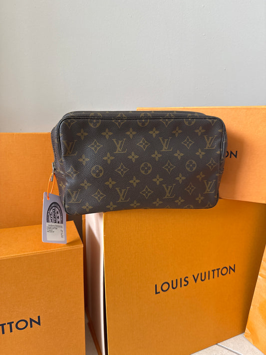 Louis Vuitton Trousse 28