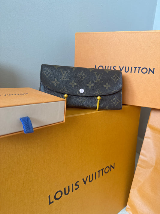 Louis Vuitton Wallet Dantel