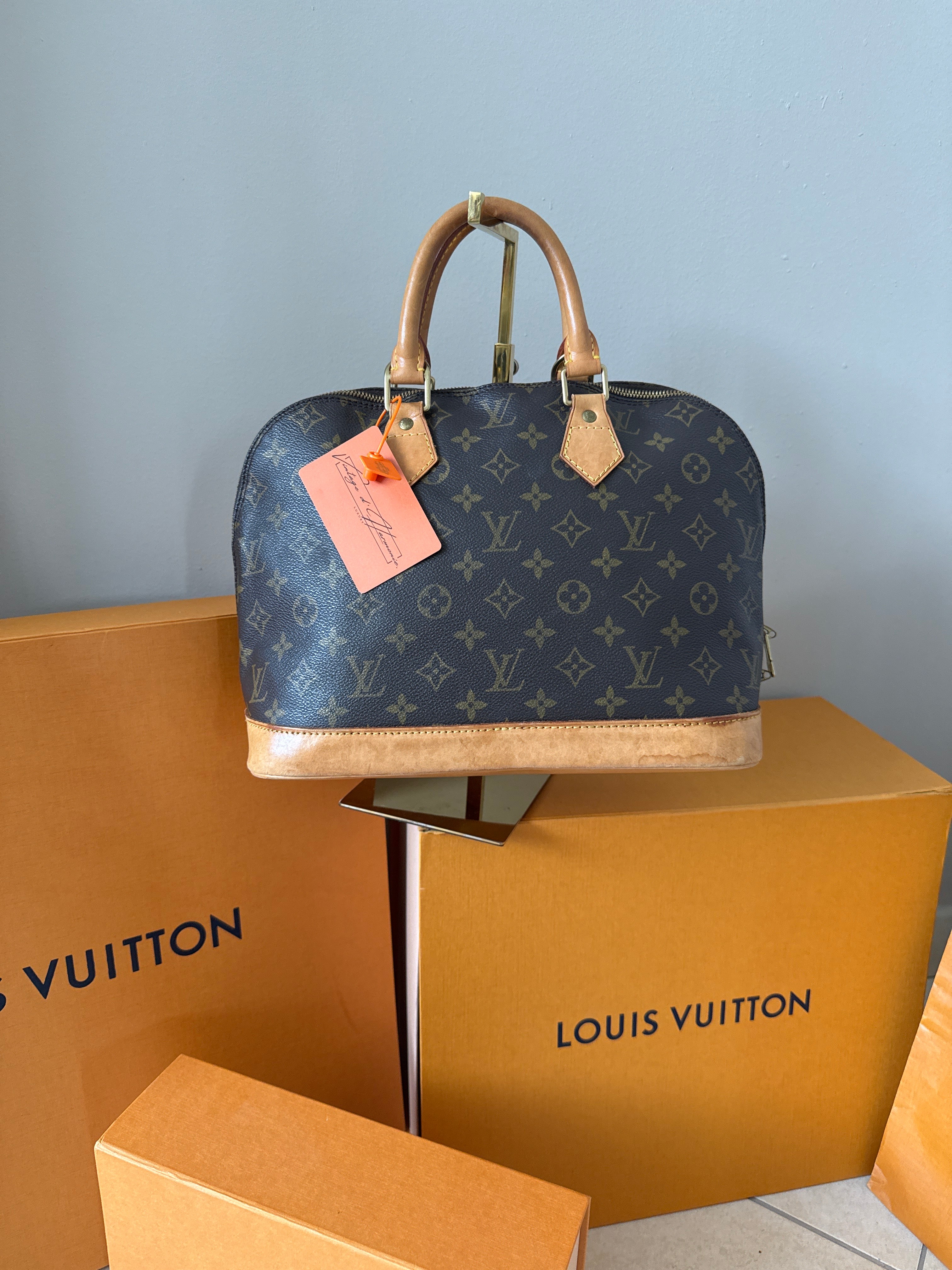 Louis Vuitton Alma