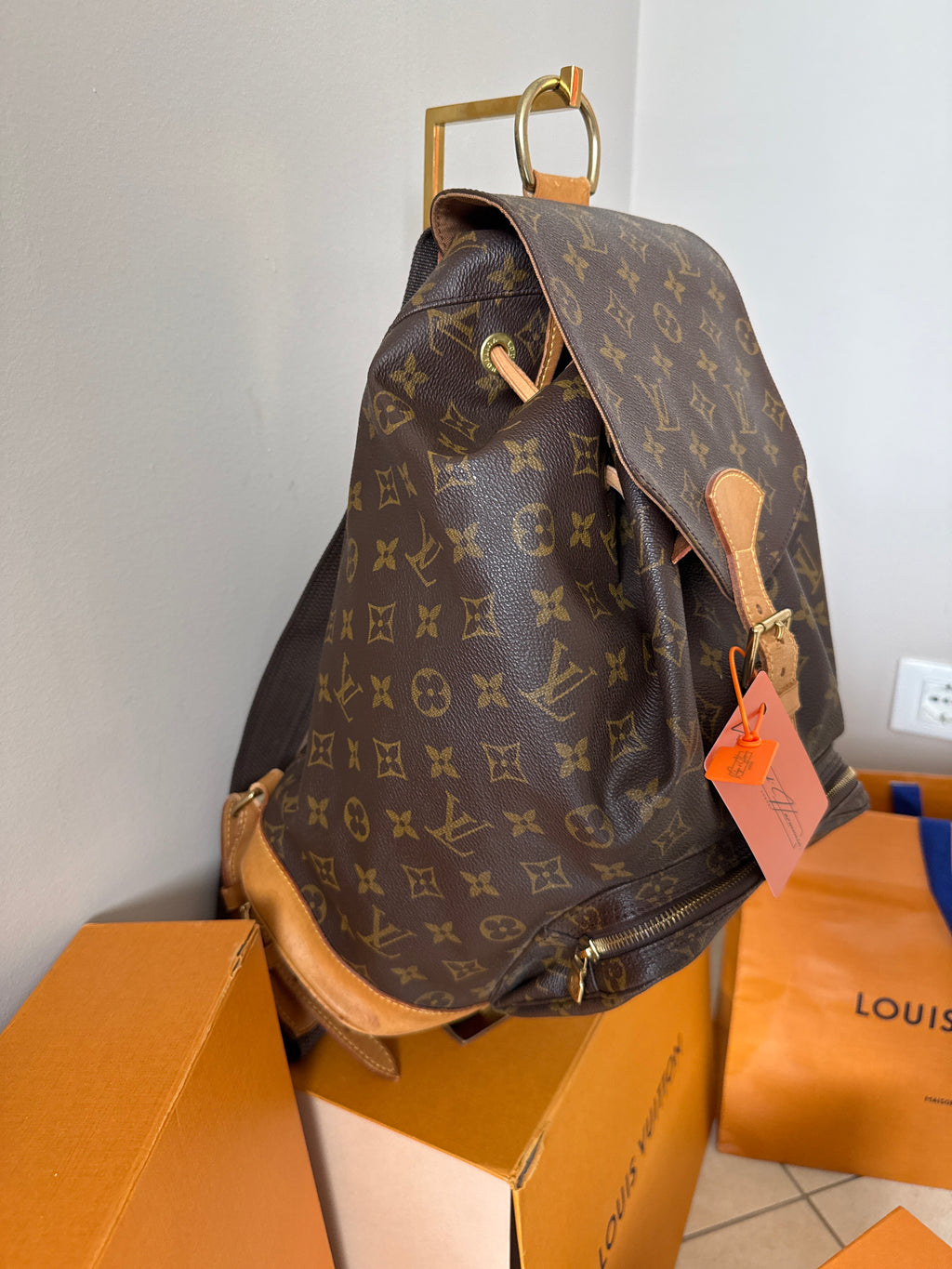 Louis Vuitton Montsouris GM