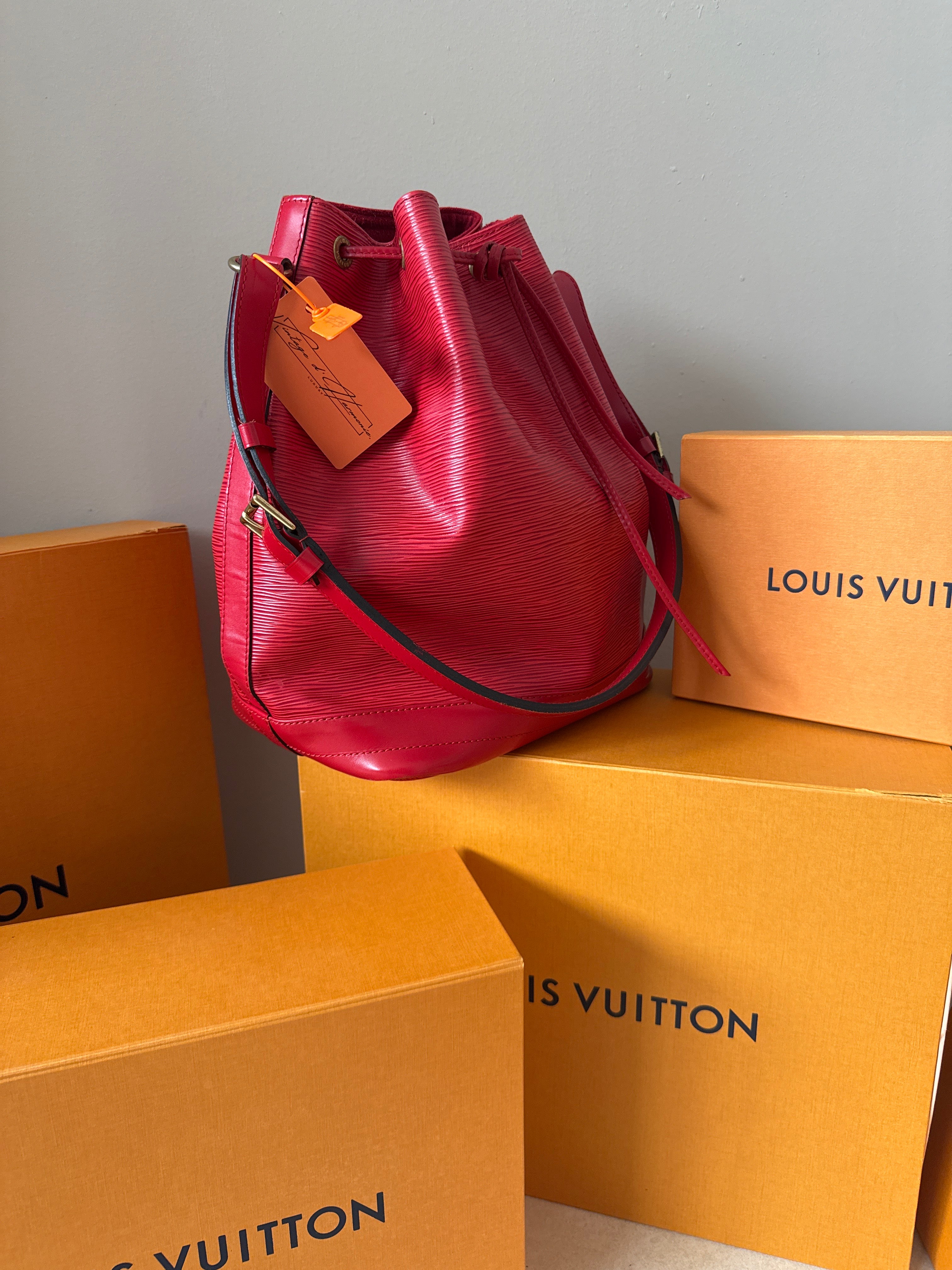 Louis Vuitton Noè Epi Red
