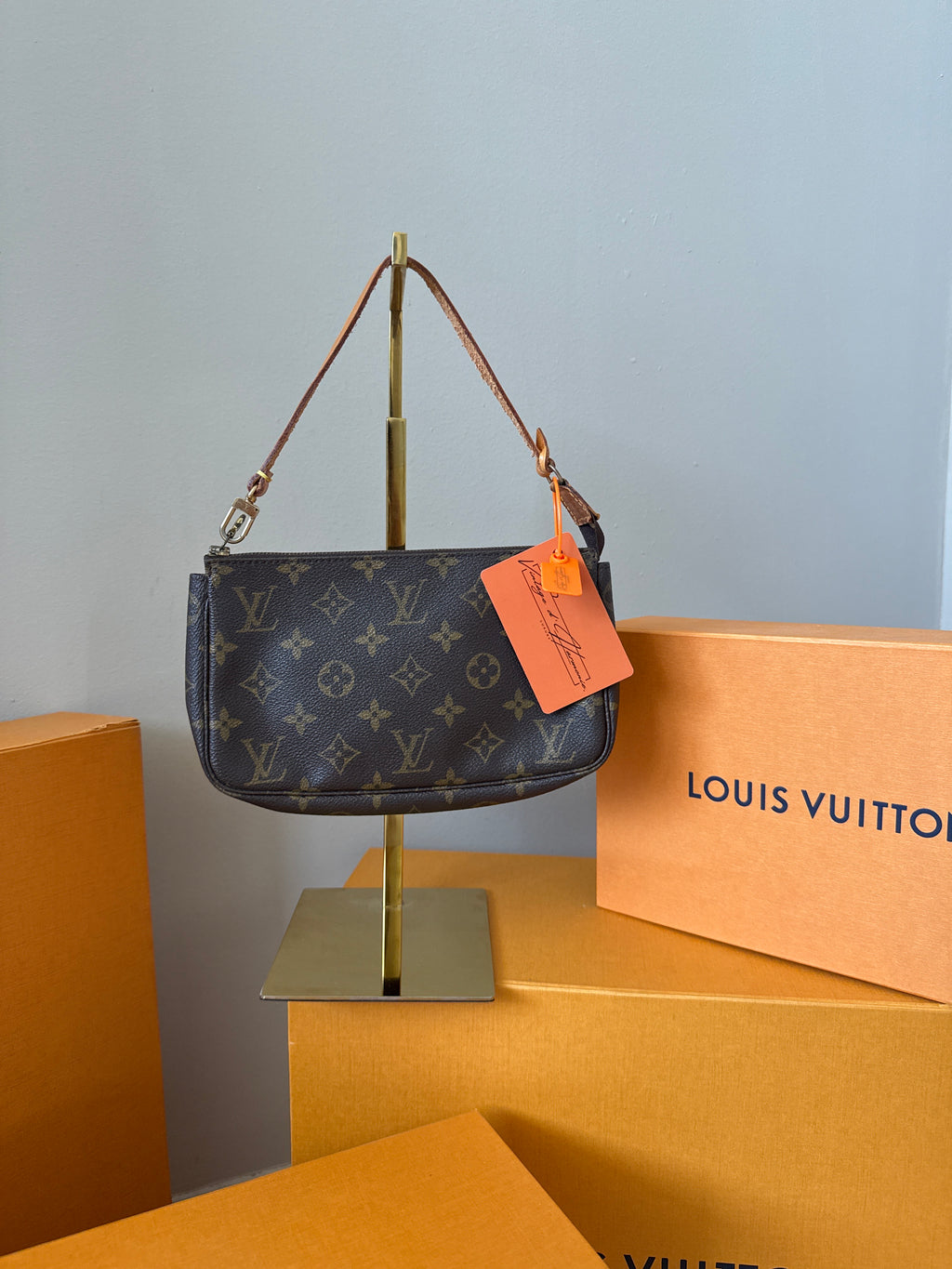 Louis Vuitton Pochette