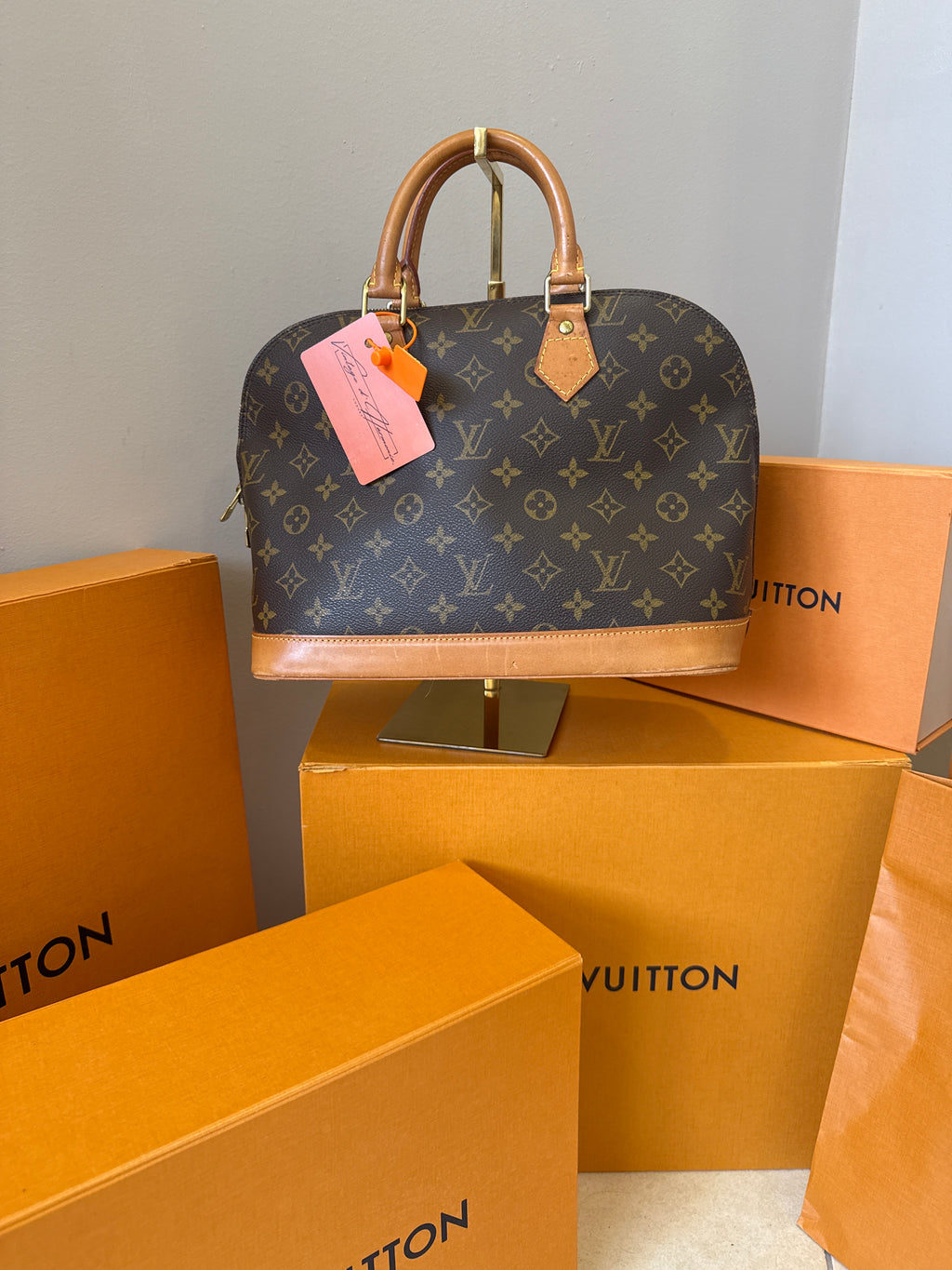 Louis Vuitton Alma