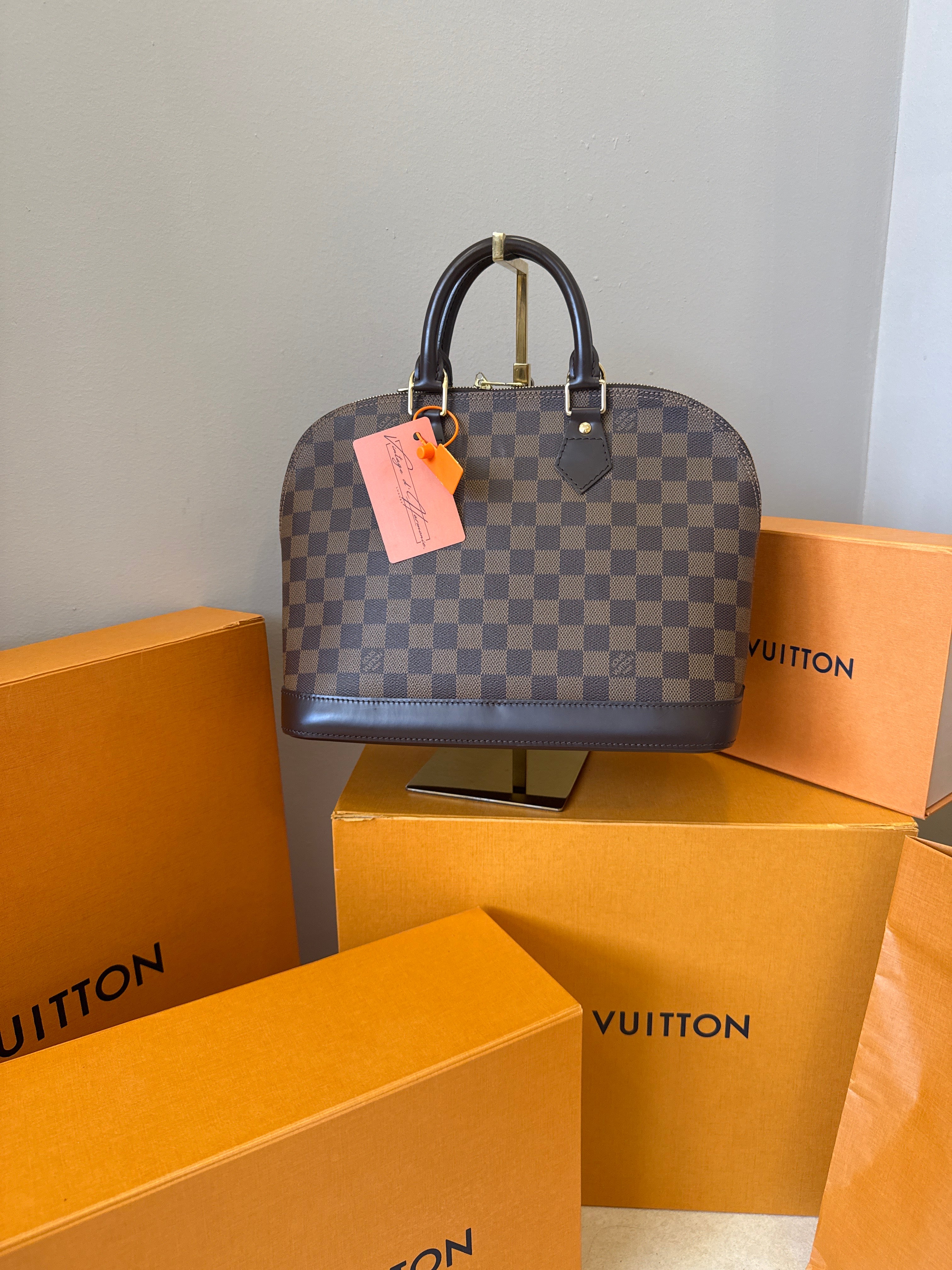 Louis Vuitton Alma Damier