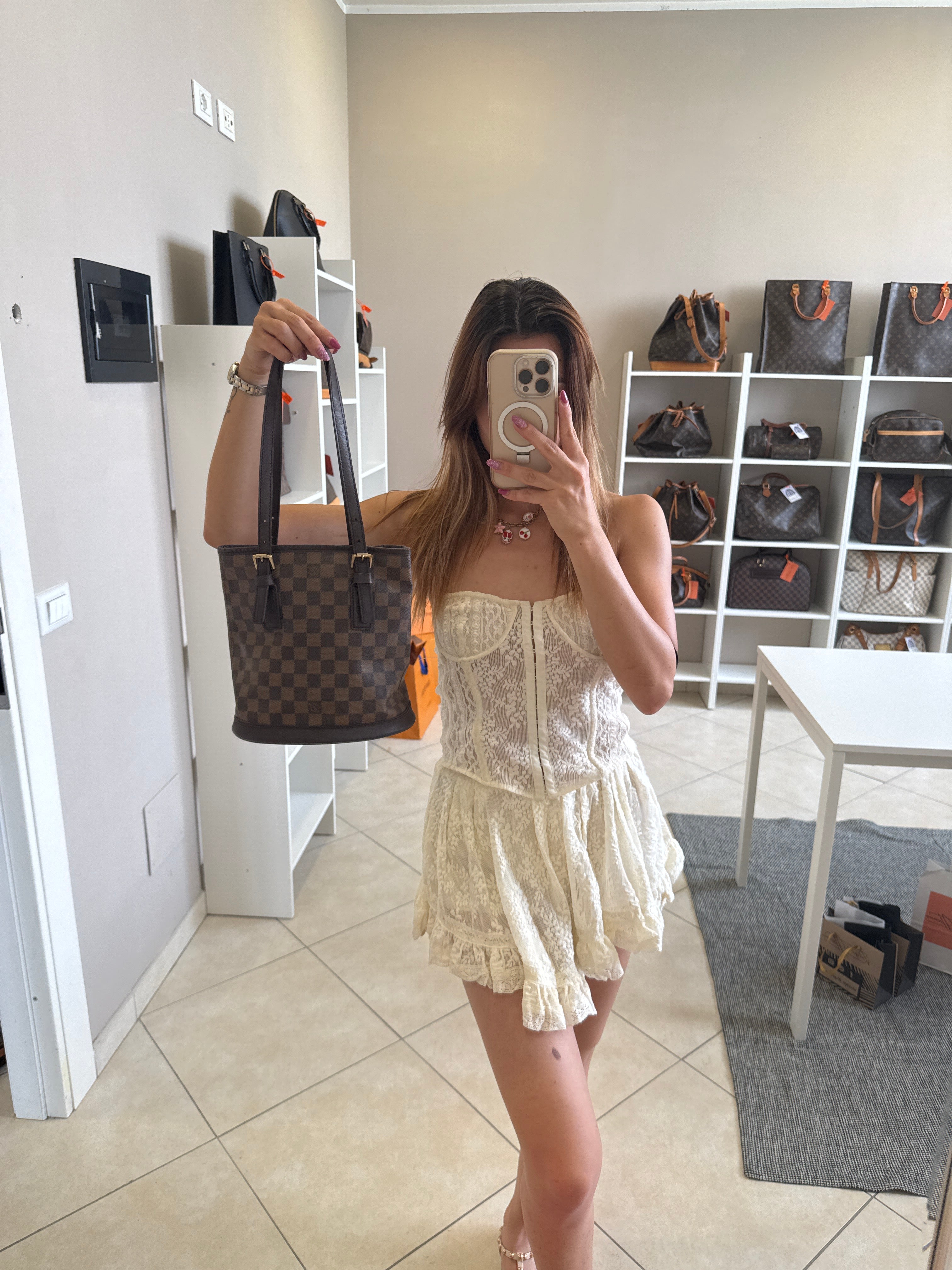 Louis Vuitton Marais