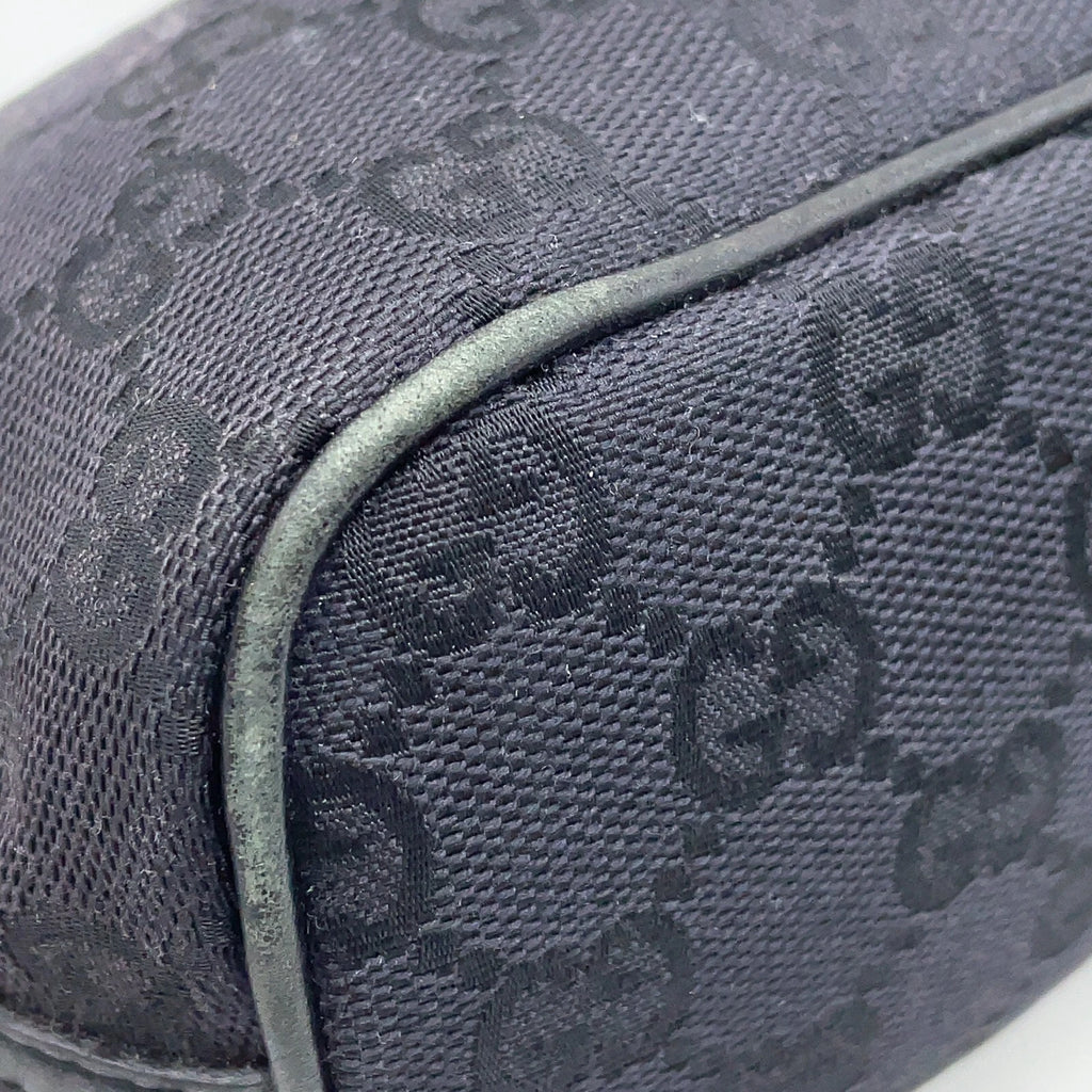 GUCCI Pouch Black